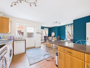 Kitchen- click for photo gallery